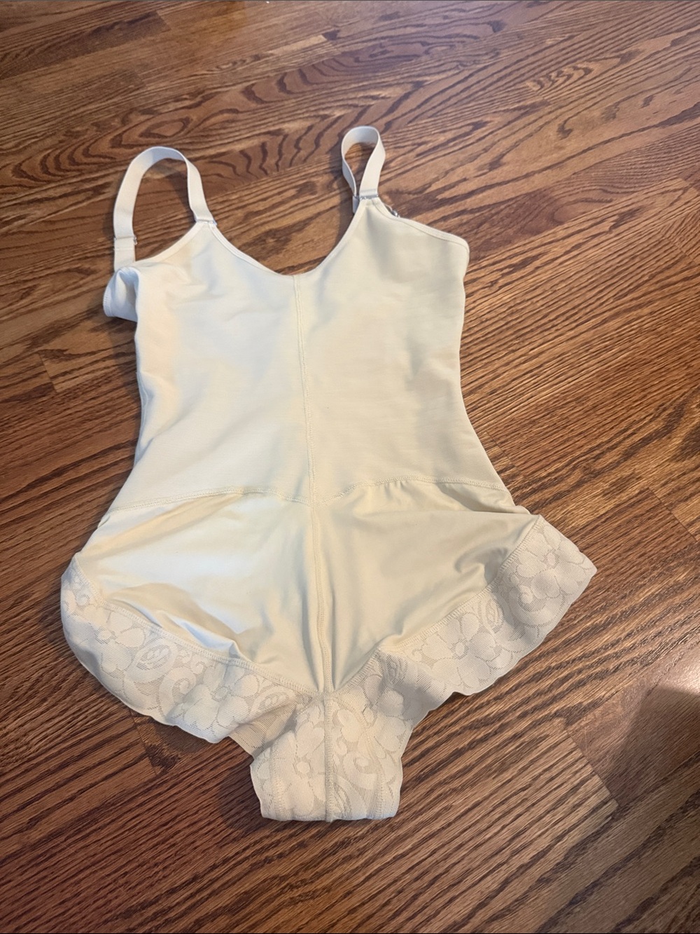 Cream One-Piece Shapewear Fajas- small - Picture 6 of 7